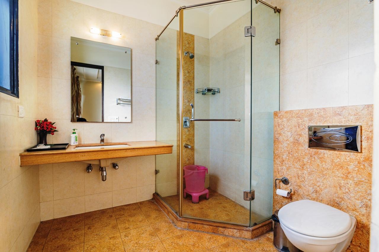Royal Residence Mg Road Гургаон Екстериор снимка