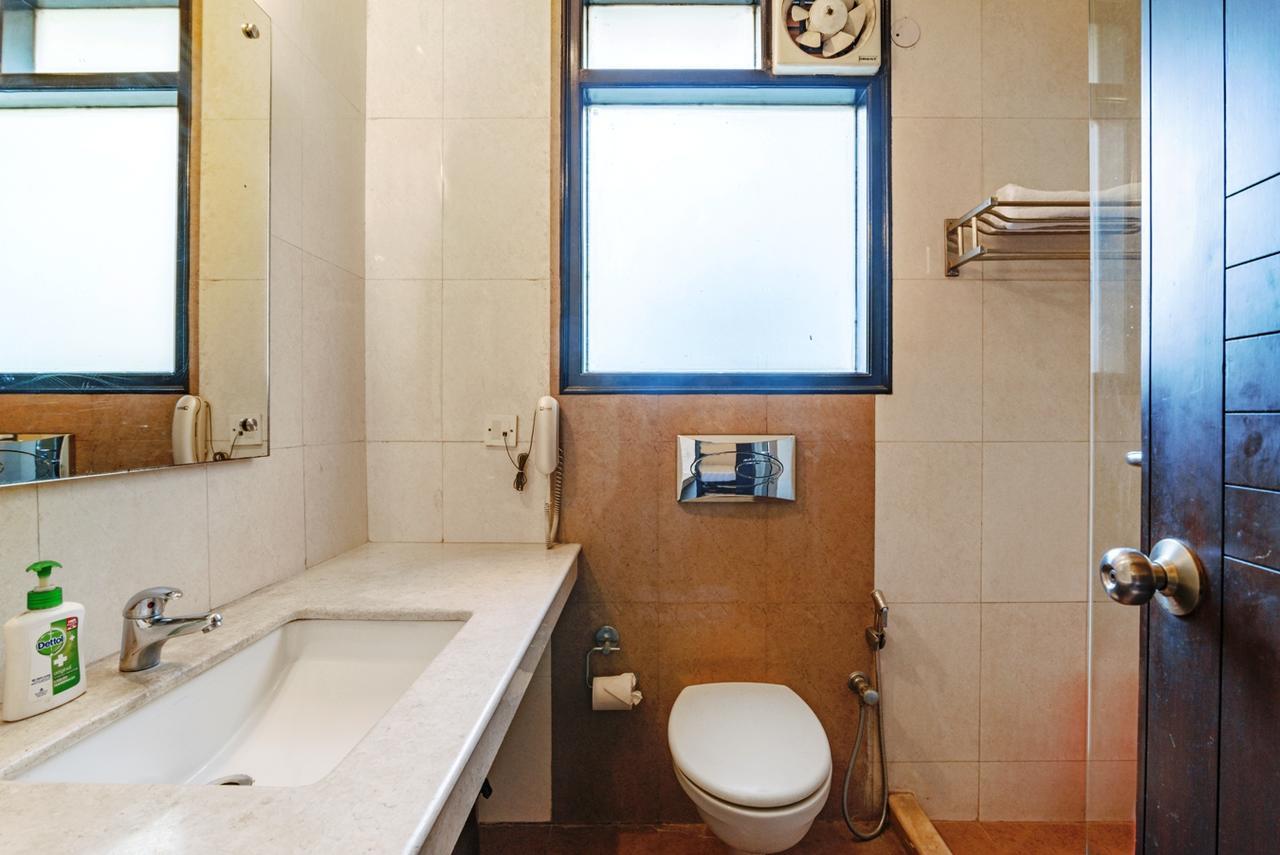 Royal Residence Mg Road Гургаон Екстериор снимка